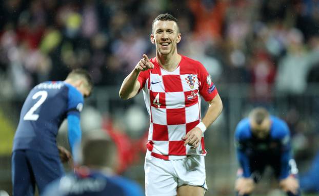 PSV istaknuo Perišića navijači su oduševljeni Produžite mu ugovor