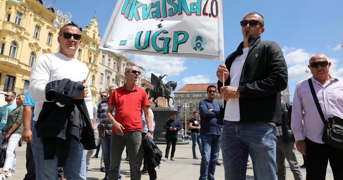 Poduzetnici Stigli Pred Vladu Dosta Je Nebuloznih Poreza 24sata