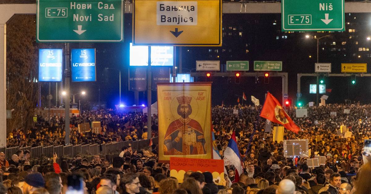 Foto Bunt Studenata Paralizirao Je Beograd Vu I Pod Pritiskom Dali