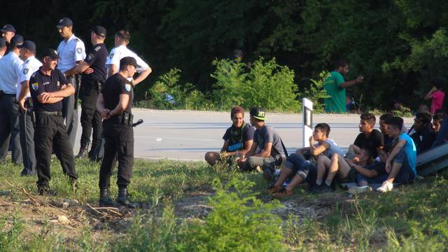 'Hrvatska policija ilegalno i nasilno vraća migrante u BiH'