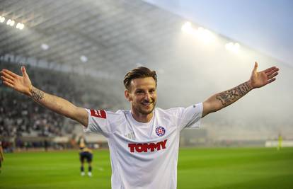 Rakitić je ponoćnom objavom intrigirao Hajdukove navijače: 'Ostani tu, još će sunce sjati...'