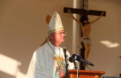 Riječki nadbiskup o krštenju djeteta lezbijskog para: 'Razlog nije bio dovoljan za odbijanje'