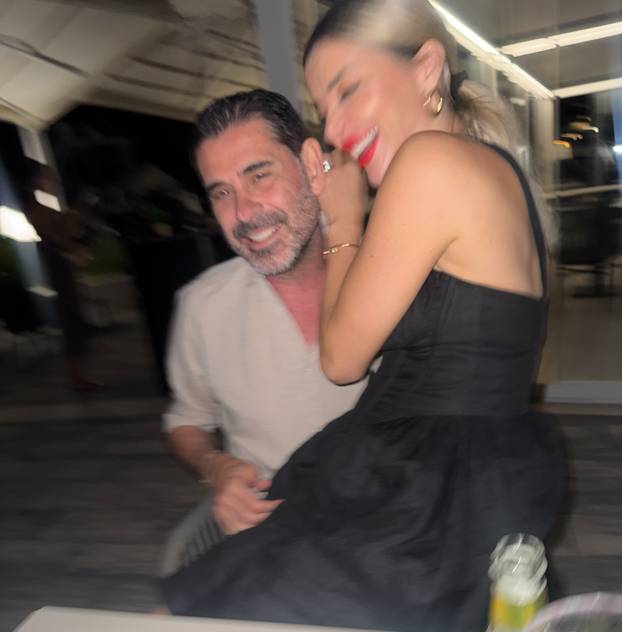 FOTO Naša prekrasna novinarka zaljubila se u ikonu Reala. Brak im je kao iz bajke, dobili i sina