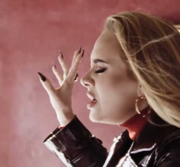 Adele objavila singl nakon šest godina, emotivna pjesma 'Easy on me' najslušanija je na svijetu