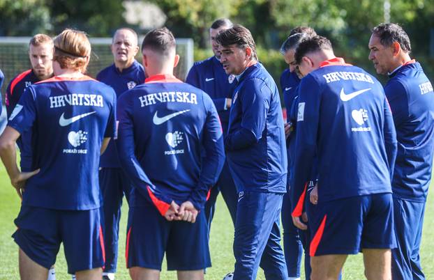 Zagreb: Hrvatska nogometna reprezentacija na treningu u Maksimiru