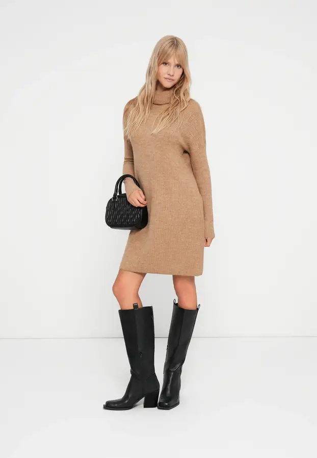 Pregledali smo ponudu za vas! Super haljine od pletiva i vune