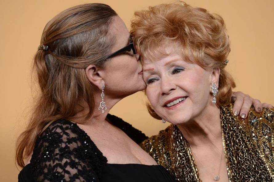 Debbie Reynolds imala je viziju da će joj kći Carrie preminuti