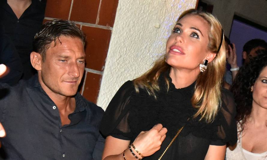 Archive, Francesco Totti and Ilary Blasi, love at the end of the line? According to Dagospia tonight the couple will announce the separation