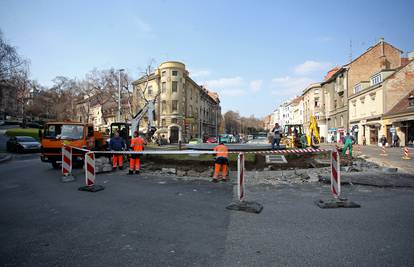 'A je to' usred Zagreba - opet raskopali rotor, bio je prevelik