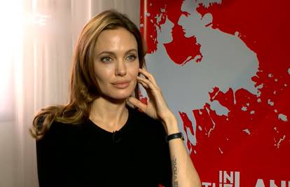 Jolie: Javno sam zaplakala dva puta. Jednom je bilo zbog Bosne