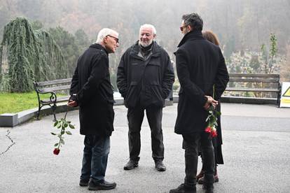 FOTO Obitelj, prijatelji i kolege oprostili se od Žarka Savića