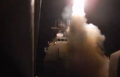 Američka mornarica objavila je snimke svojih napada na ISIL 