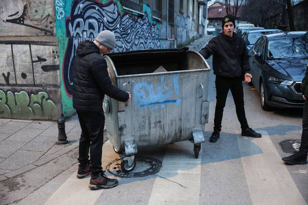 Sarajevo: Prosvjed nakon stravične tramvajske nesreće produžio se i na večernje sate