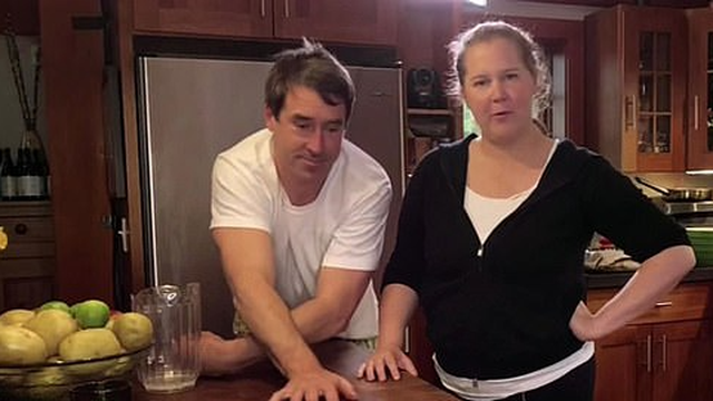 Amy Schumer suprug kuhar učio razna jela: Snimili su kulinarski show, stand-upu se još ne vraća
