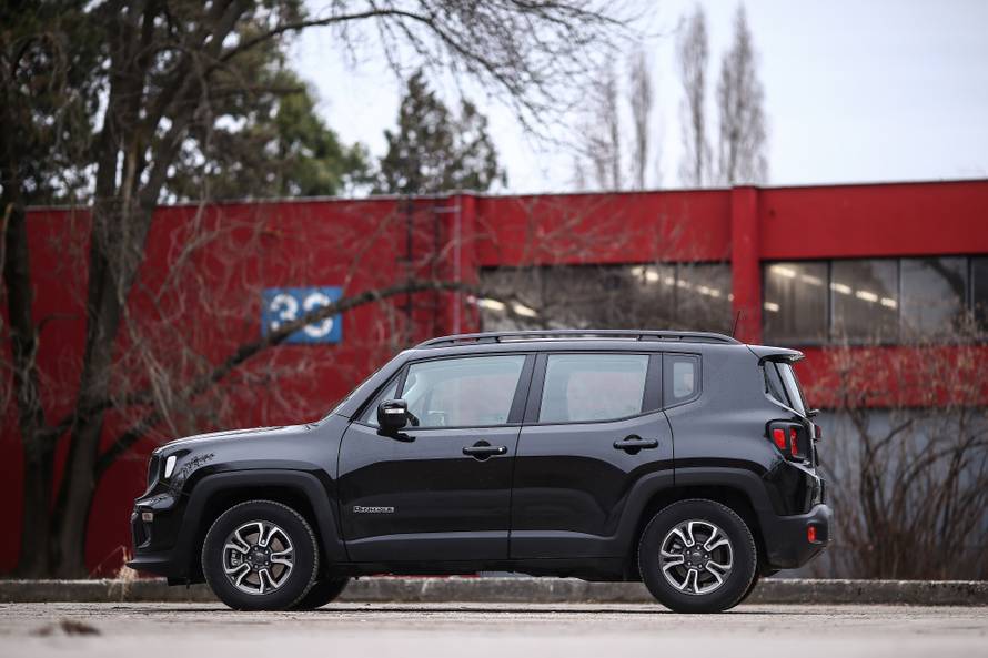 Nespojivi, a toliko slični: Jeep ili Hyundai - koji je SUV bolji?