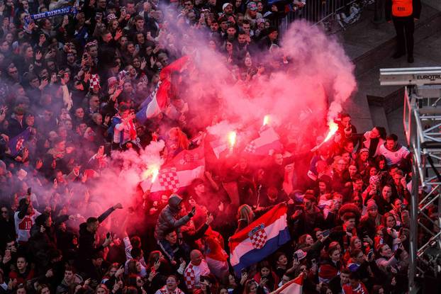 Zagreb: Bakljada na svečanom dočeku hrvatske rukometne reprezentacije