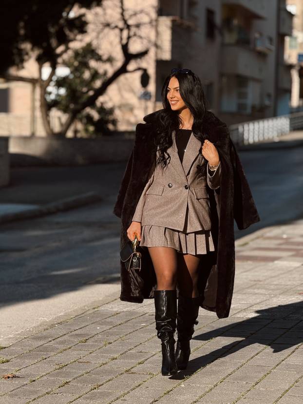 FOTO Vatrena crnka Anamaria zapalila mreže: Pogledajte njezinu besprijekornu figuru