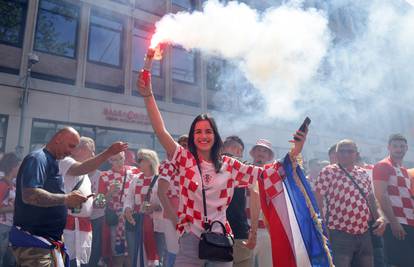 Kockice 'zapalile' Rotterdam: Na utakmici i trener Hajduka