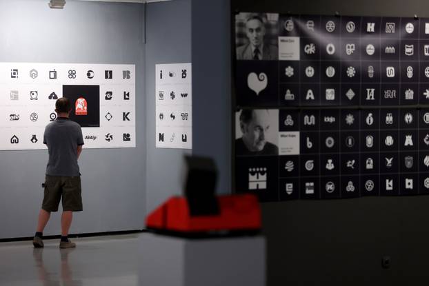 Rijeka: Izložba "Yugo.Logo" u galeriji Kortil