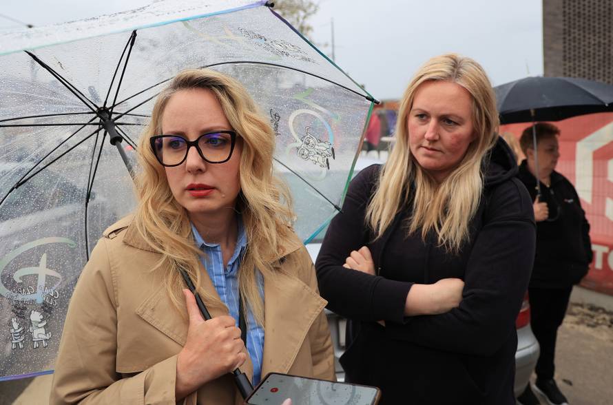 Zagreb: Prosvjed roditelja čija će djeca ići u novosagrađenu osnovnu školu Jakuševec