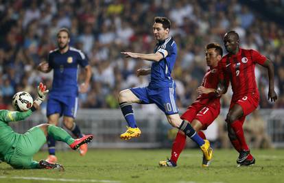 Hongkoško iskupljenje: Messi, Higuaín, Gaitán i Banega za 7-0