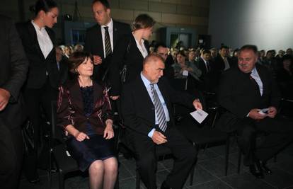 Predsjednik i ministar su Antunovićki 'oteli' mjesto