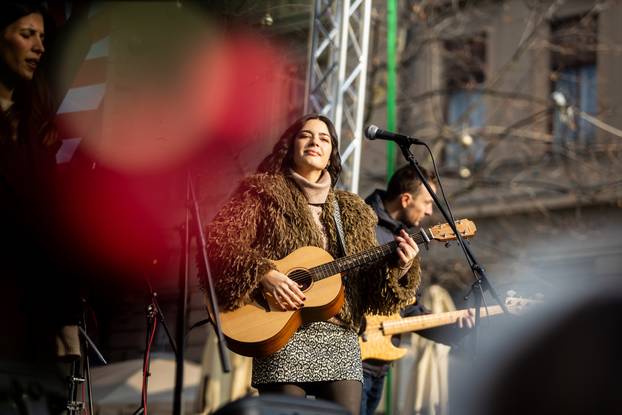 Zagreb: Mia Dimšić koncertom otvorila doček dječje Nove godine