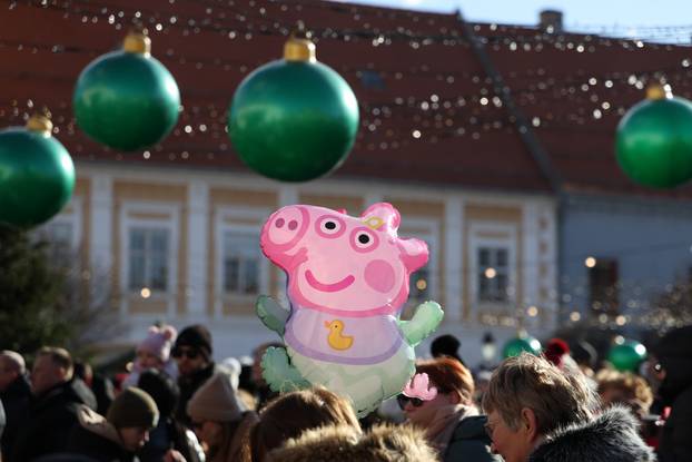 Osijek: Dječji doček Nove godine na Trgu Svetog Trojstva