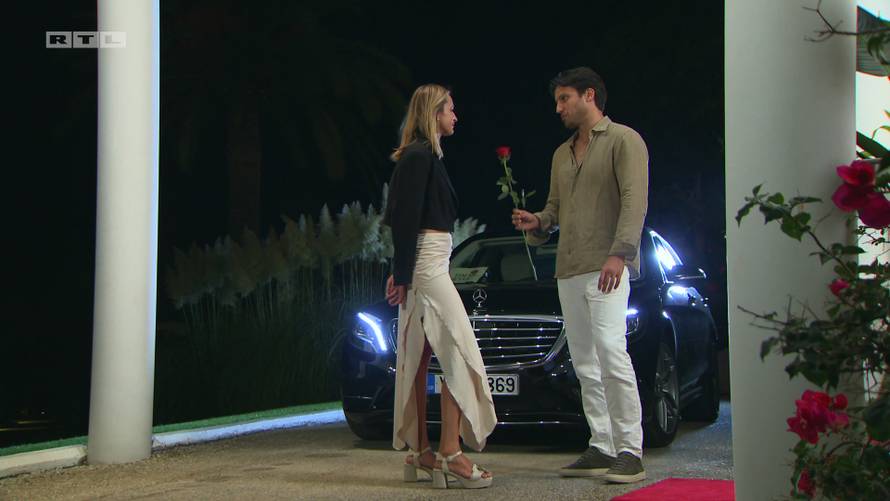 Monika i Kaja od 'Savršenih' dobile ruže: 'Je li moguće da smo tako kompatibilni?'