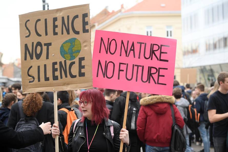 Ovo je globalni štrajk za klimu: Pridružili se i hrvatski učenici...