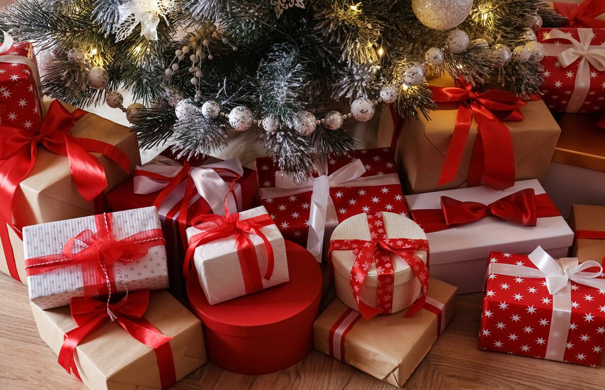 Muče vas božićni darovi? Evo nekoliko genijalnih ideja koje će oduševiti i one najzahtjevnije!