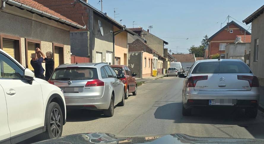 ŠOK SCENE U OSIJEKU Posvađali su se u prometu, pokazao mu je srednjaka, a onda izvadio nož!