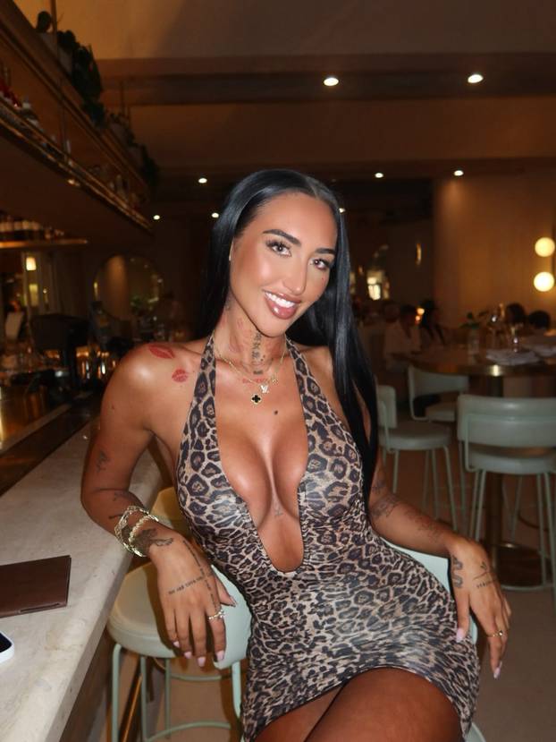 FOTO Ima top tijelo i tajnim poslom zarađuje bogatstvo: 'Ne tražite me novac, nađite posao'