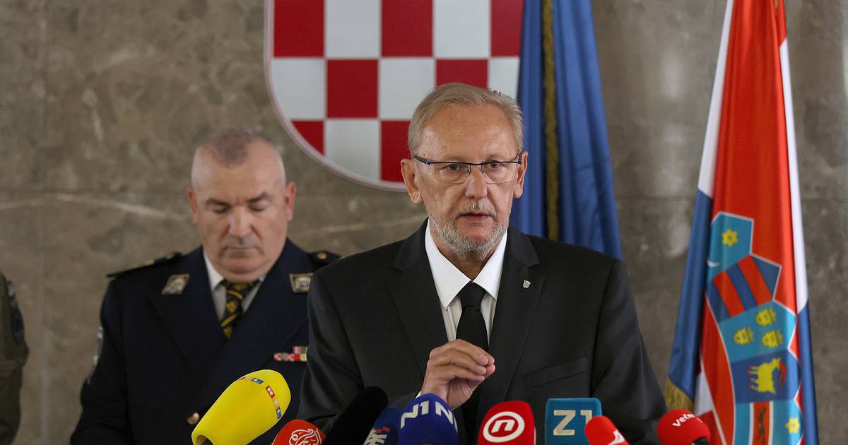 Božinović and Milina congratulated Police Day: Security is a priority global policy