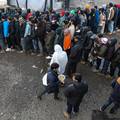 BiH: Migranti u Bihaću se bune, policija pucala u zrak