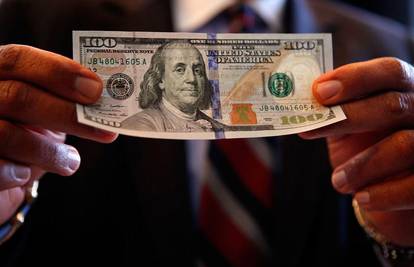 SAD redizajnirao novčanice - dolar više nije zelen