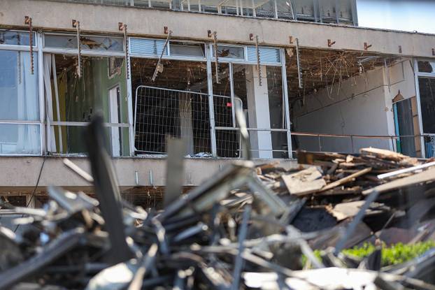 Vjesnikov neboder radnici pripremaju za rušenje