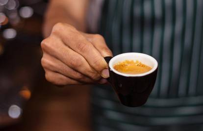 Recepti za espresso kakav niste kušali: Malo ruma, limuna i mente naprave čudo od okusa