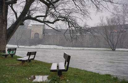 Zbog jakih kiša u BiH povećani vodostaji rijeka, strahuje se od poplava: 'U pripravnosti smo...'