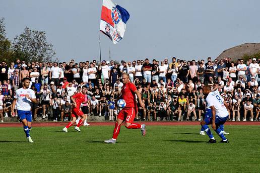 VIDEO Fešta u Sl. Brodu pred 6000 gledatelja: Hajduk zabio šesticu za 11. pobjedu u nizu