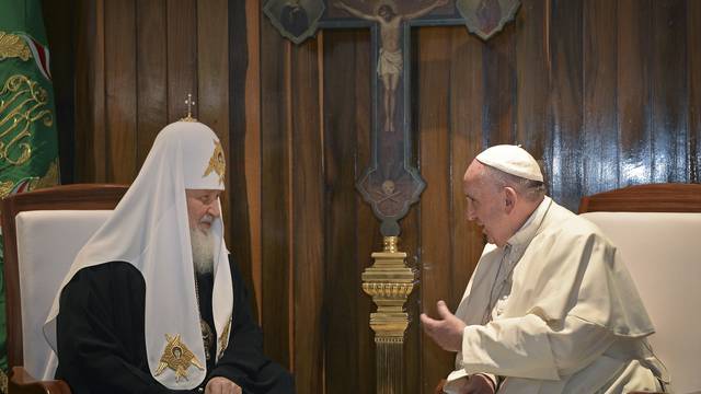 Poglavar Ruske pravoslavne Crkve, blizak Putinu, pozvao Ruse da se ujedine oko vlasti