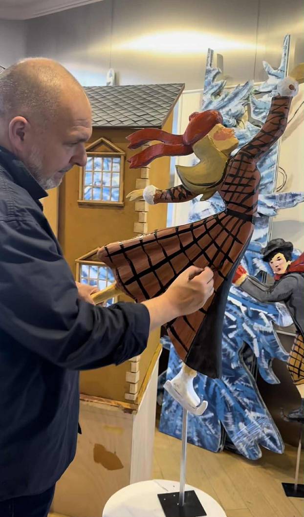 FOTO Šekoranjina blagdanska čarolija: Tihi dekor u izlozima i hotelima je pravi spektakl