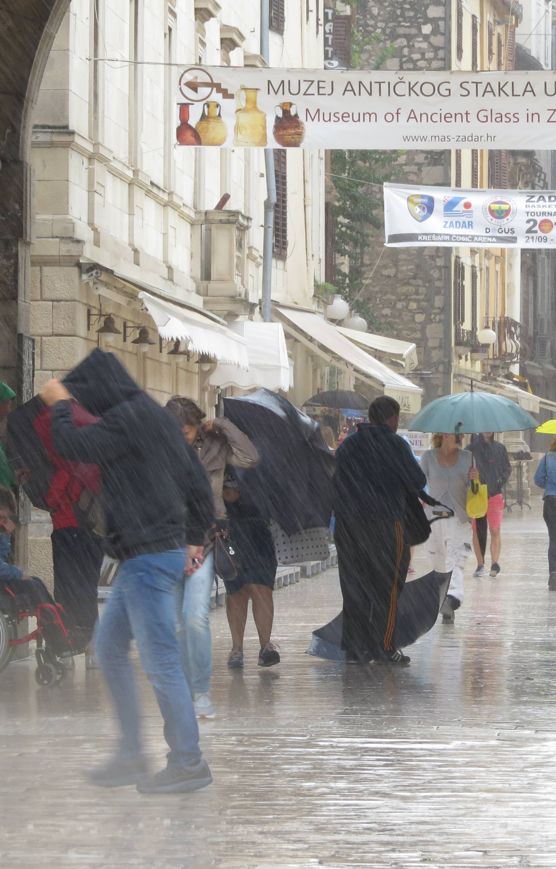 Spasili ženu u Ninu, evakuirani su radnici solane i Cromarisa