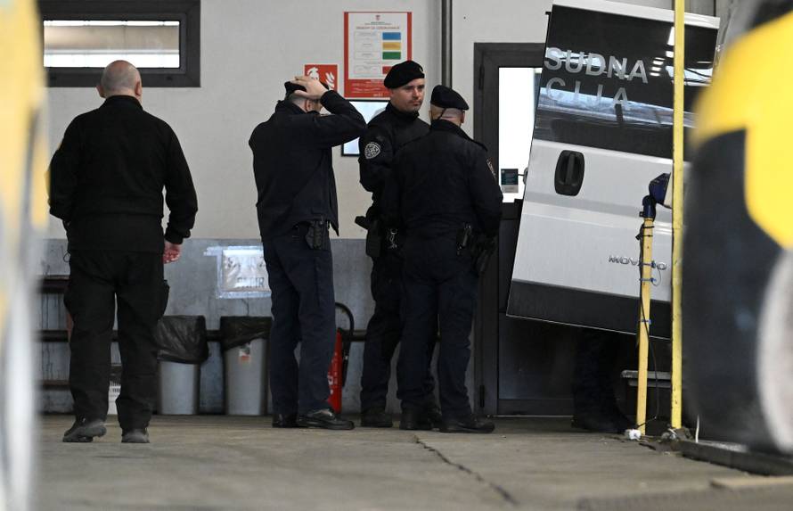 Zagreb: Privođenje osumnjičenih u akciji USKOK-a