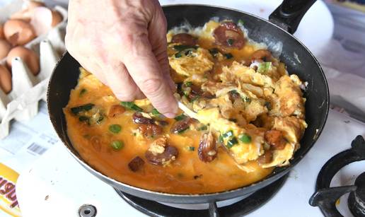 FOTO Najbolja kajgana radi se u Kajgani! Za pobjedu nije bitna veli&ccaron;ina jaja, ve&cacute; tehnika