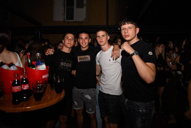 Zagreb: Koncert Maje Šuput na terasi Dišpet i Kult
