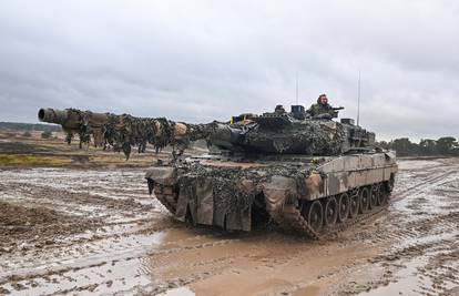 Njemačka je počela obučavati Ukrajince na tenkovima Leopard