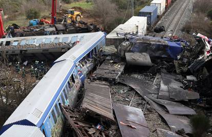 Svjedoci strašnog sudara vlakova u Grčkoj: 'Gorjeli smo, ljudi su vrištali. Noćna mora...'
