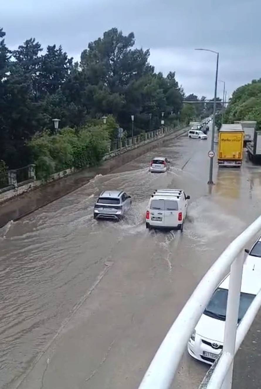 Bujice poplavile dio Dalmacije: Prometnice su postale potoci