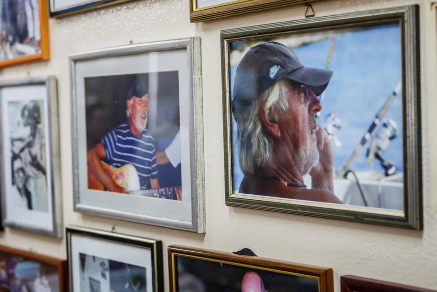 Vela Luka: Boris Gugić, Oliverov prijatelj iz djetinjstva